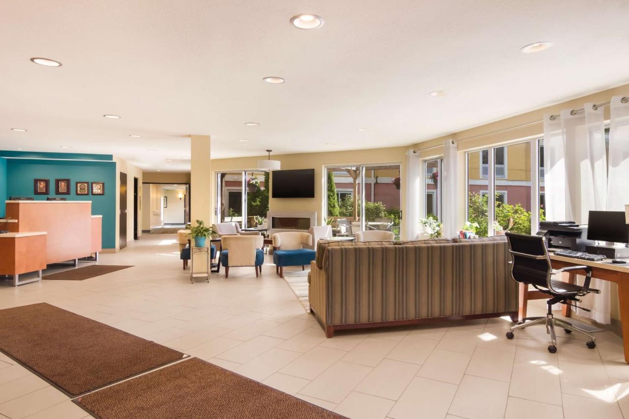 Best Western Plus Traverse Stadt Exterior foto